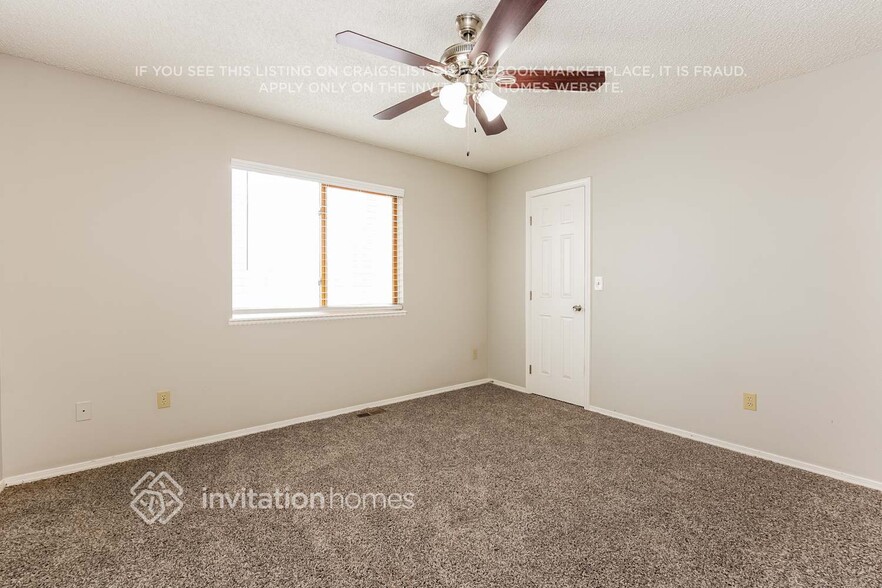 Building Photo - 425 Autumn Pl