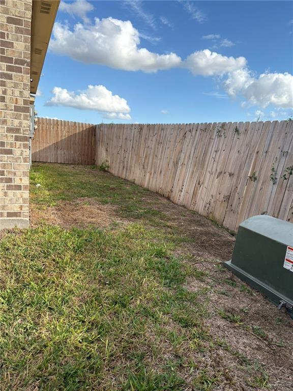 Building Photo - 28 W Kohala Ave