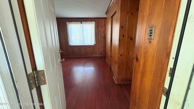 Building Photo - 996 PA-307