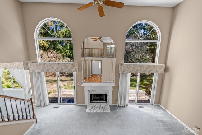 Building Photo - 800 E Saratoga Cir