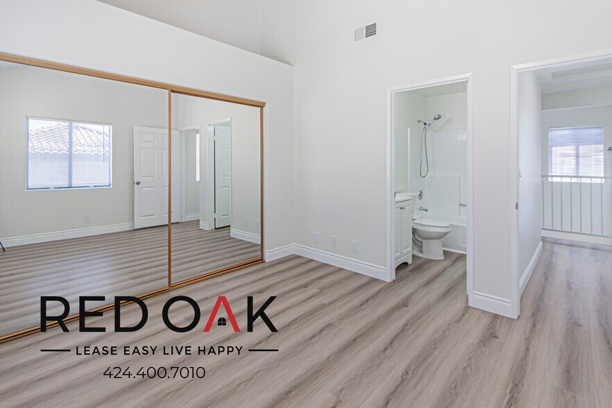 Building Photo - 1250 W Gardena Blvd