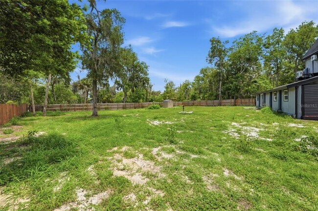 Building Photo - 7210 Valrie Ln
