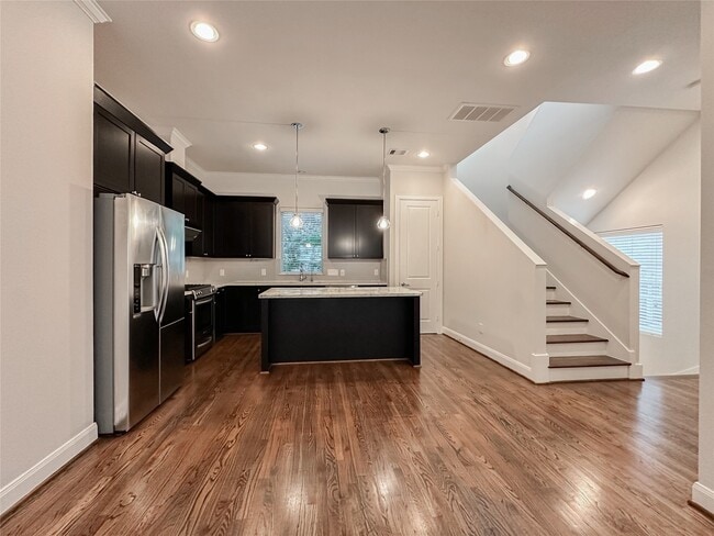 Building Photo - 10 Hermann Park Ct