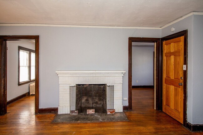 Building Photo - 205 S College Ave