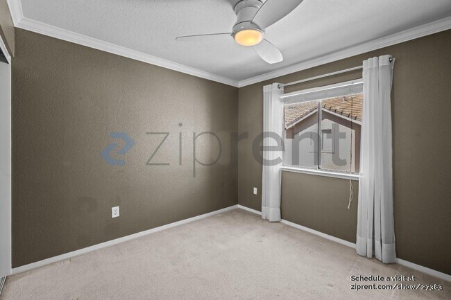 Building Photo - 2018 Swan St