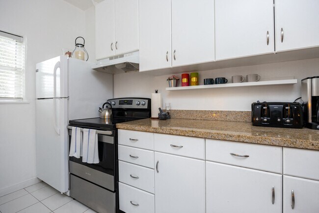 Floorplan - Don Carlos Apartments