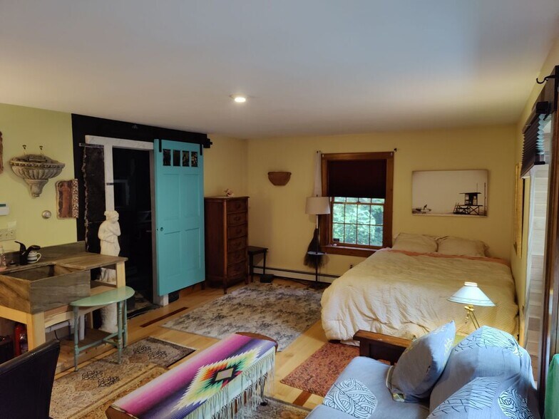 Building Photo - 16 Willey Rd