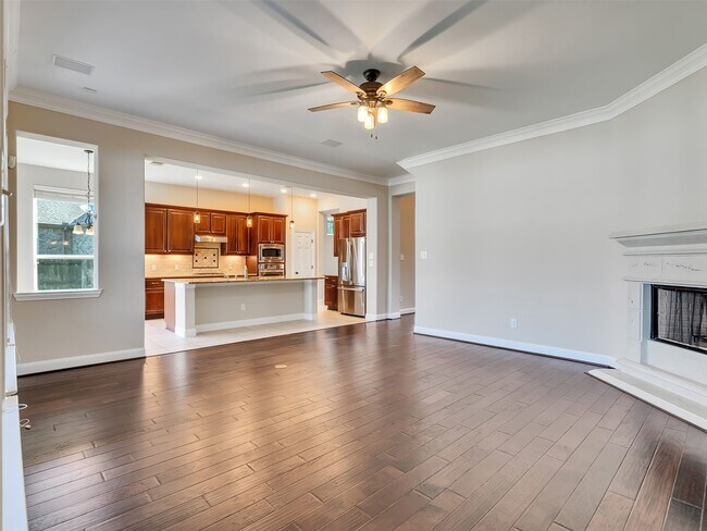 Building Photo - 5342 Tyler Park Ln