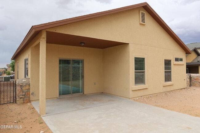 Building Photo - 3278 Azteca Trail