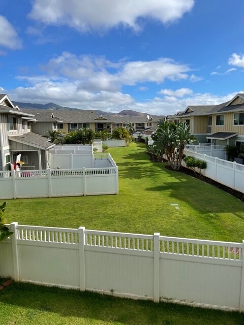 Building Photo - 801 Kakala St