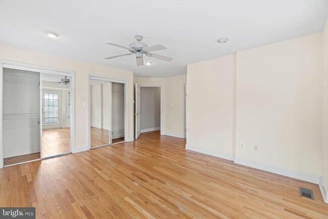 Building Photo - 1818 Panarama Ct