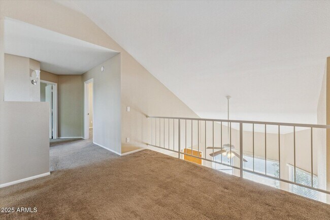 Building Photo - 1743 E Tara Dr
