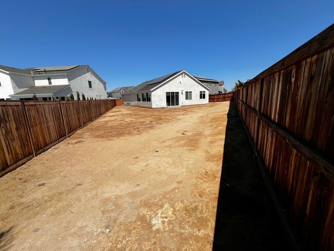 Building Photo - 3426 Brk Grv Ln