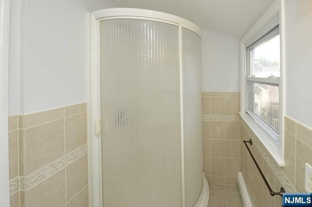 Building Photo - 38-49-49 Vanore Dr