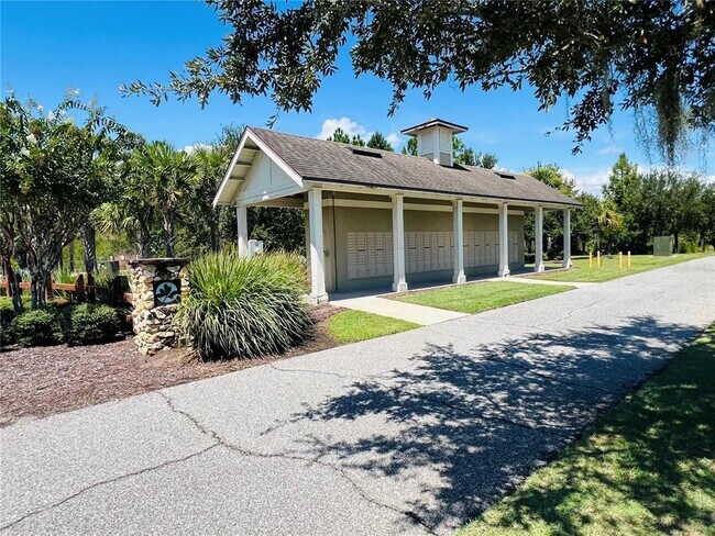 Building Photo - 8622 Lovett Ave