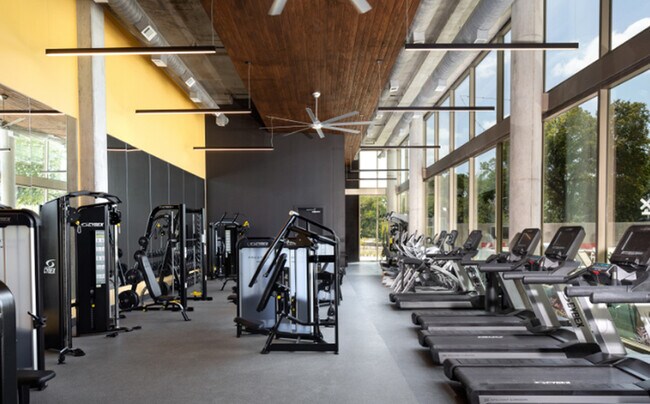Building Photo - Residences at Saltillo | 4-6 Weeks Free | ...