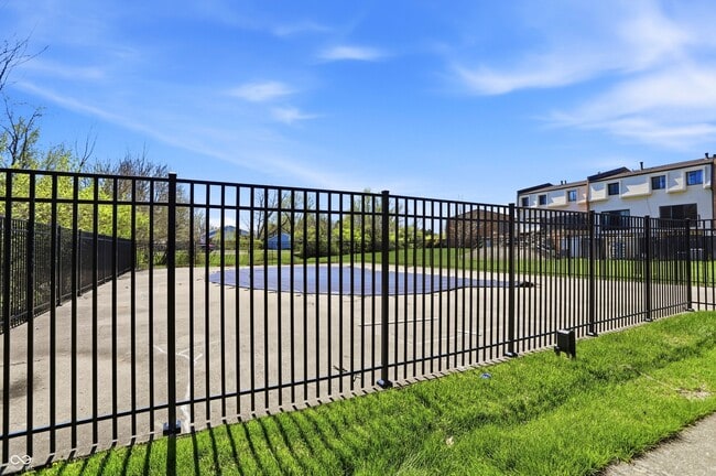 Building Photo - 4 Druid Hill Ct