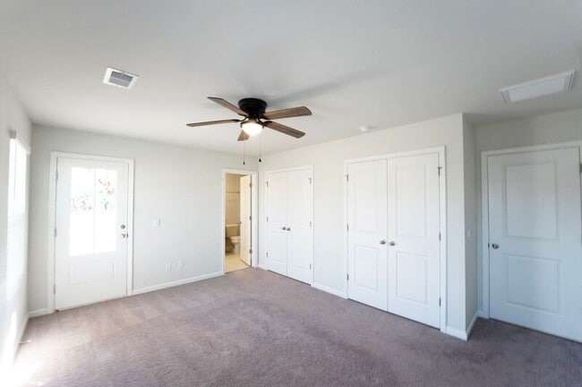 Building Photo - 8J Crabapple Cir
