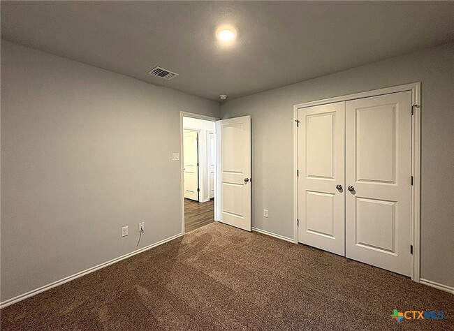 Primary Photo - 1202 LEXINGTON Dr