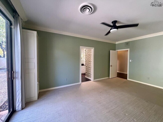 Building Photo - 7 Newcomb Terrace