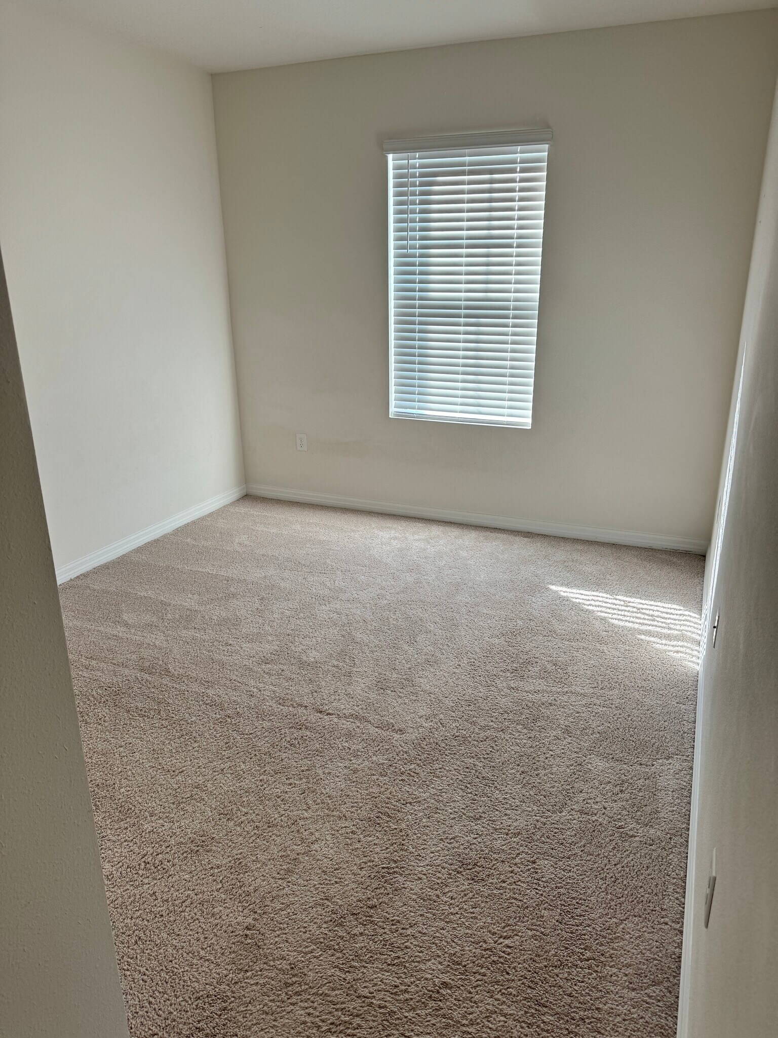 Building Photo - 1039 Andean Ln