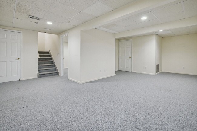 Building Photo - 64 Jesse Ct