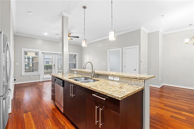 Building Photo - 870 Inman Vlg Pkwy NE
