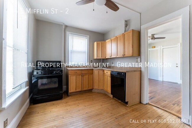 Building Photo - 656 E Mifflin St