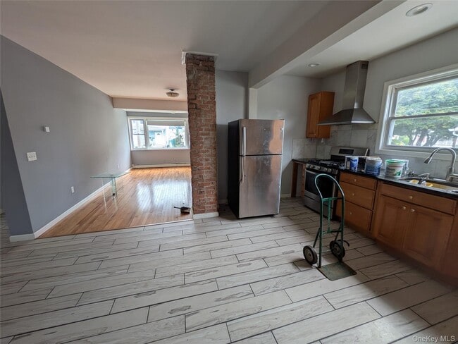 Building Photo - 20 Blauvelt Ave