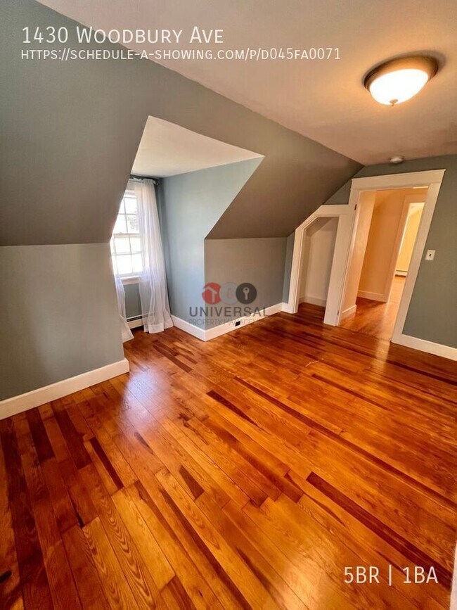 Building Photo - 1430 Woodbury Ave