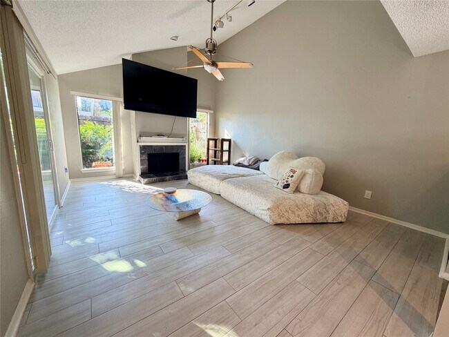 Building Photo - 4503 Medinah Pl