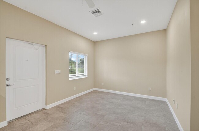 Building Photo - 4953 Serafica Dr