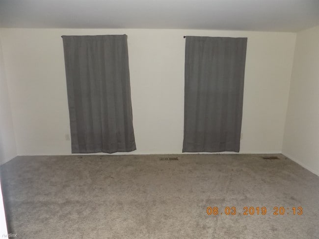 Building Photo - 2 br, 1.5 bath Condo - 1328 Woodbridge St