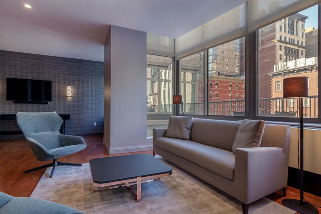 Interior Photo - 800 Sixth