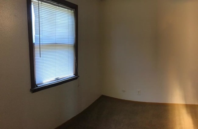 Bedroom - Grand Terrace Apartments