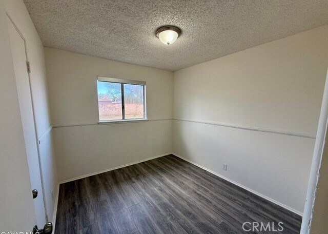 Building Photo - 44411 Kingtree Ave