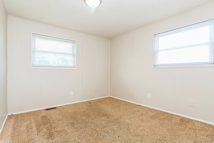 Building Photo - 11952 Wincanton Dr