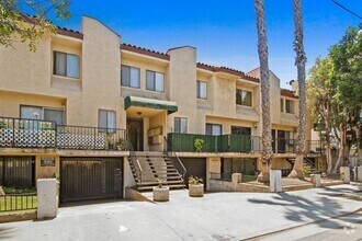 Building Photo - 2-Bedroom, 2-Bath Condo in Prime Torrance ...