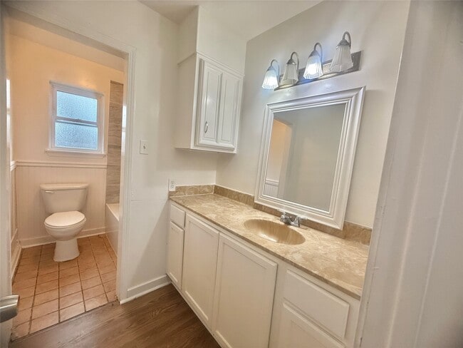 Building Photo - 3602 Brier Gardens Dr