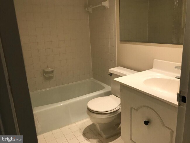 Building Photo - 10028 Stedwick Rd