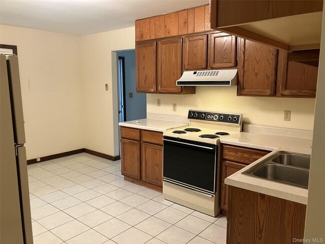 Building Photo - 48 Jefferson Rd