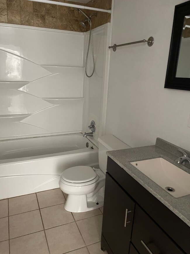Building Photo - House for Rent!!