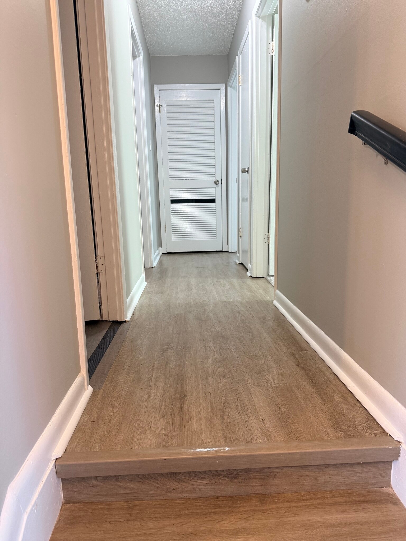 Building Photo - 758 Amber Dr