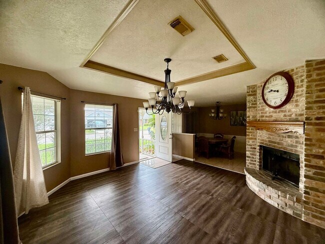 Building Photo - 4631 Inwood Dr