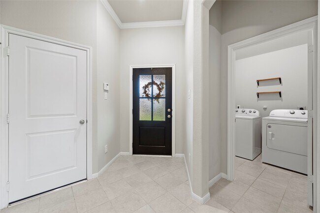 Building Photo - 31222 Pinebrook Falls Ln
