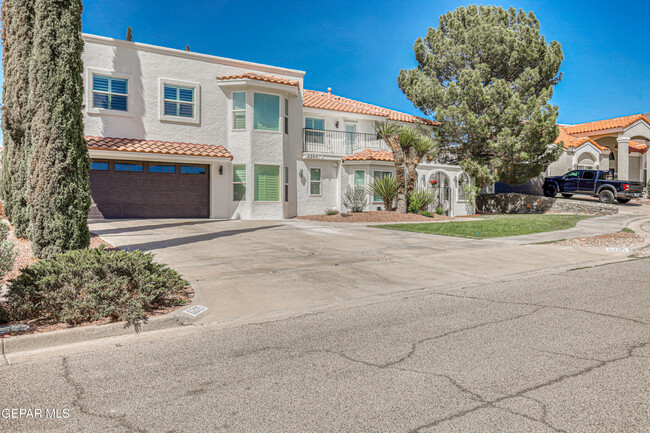 Building Photo - 6205 Brisa Del Mar Dr