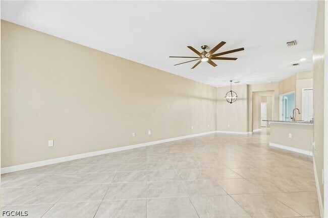 Building Photo - 14050 Pine Lodge Ln