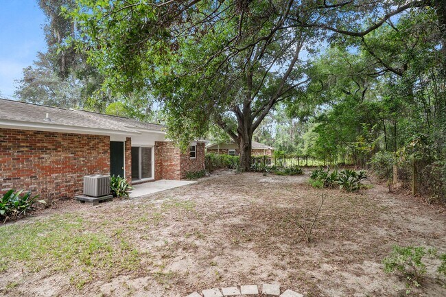 Building Photo - Port Royal SC Rental