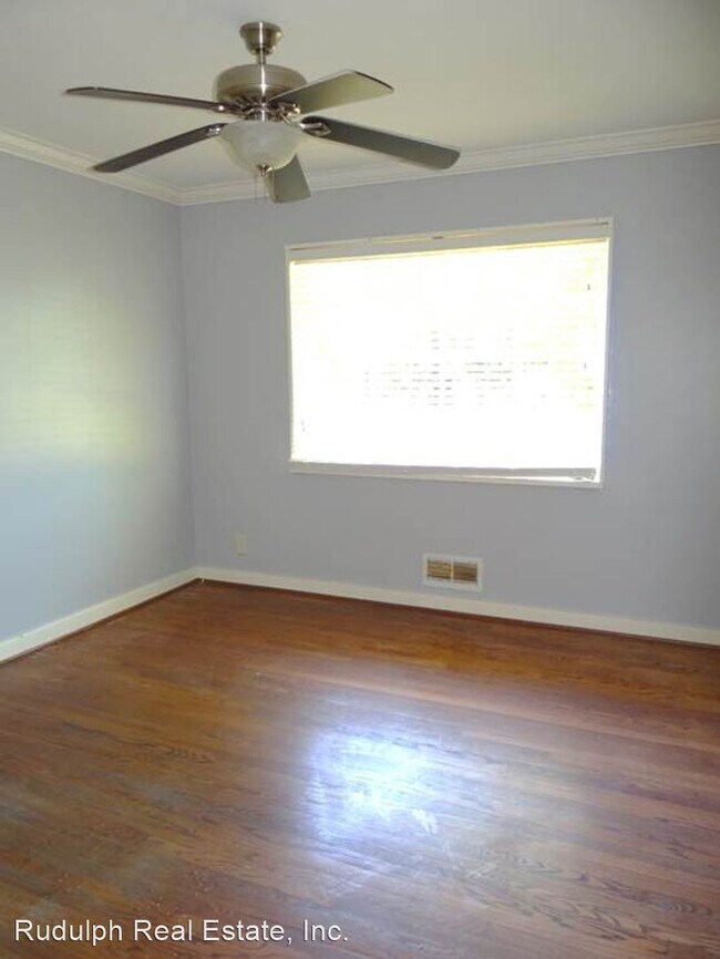Building Photo - 2 br, 1.5 bath House - 925 56th Street So.