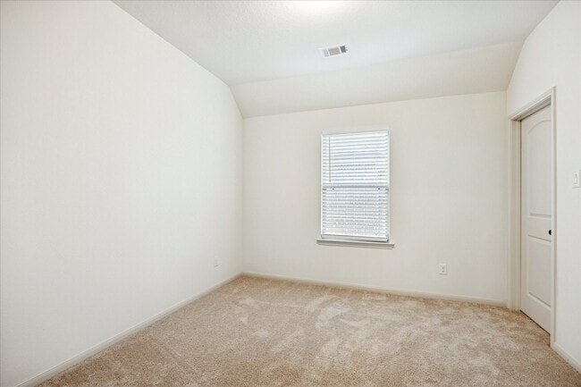 Building Photo - 6018 Bristol Spur Ln